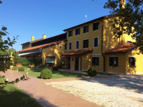 Гостиница Dune Agriturismo Relais  Эраклея Маре
